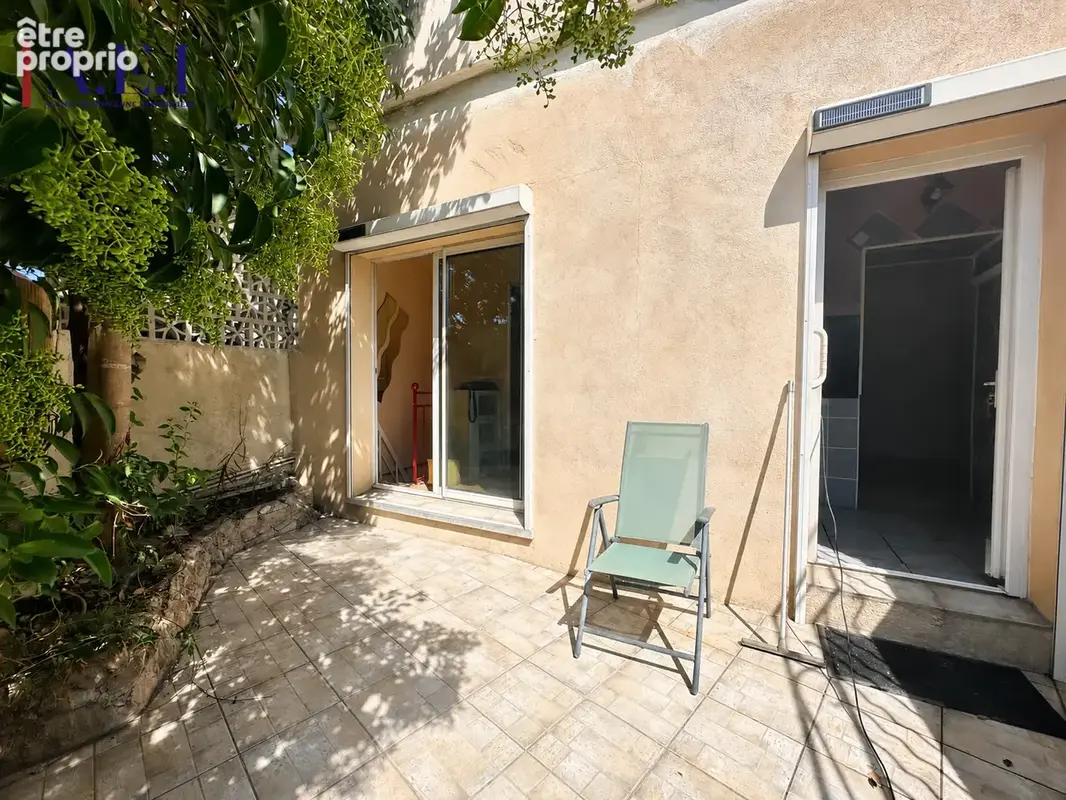La Seyne sur mer - Appartement T2 bis avec terrasse - photo 2