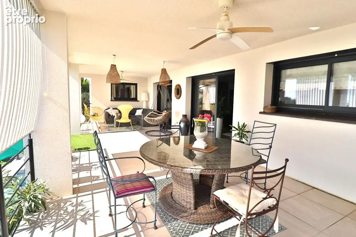 Villa contemporaine 5 pièce(s) 150 m2 sur un terrain de 1000m² avec piscine - photo 13
