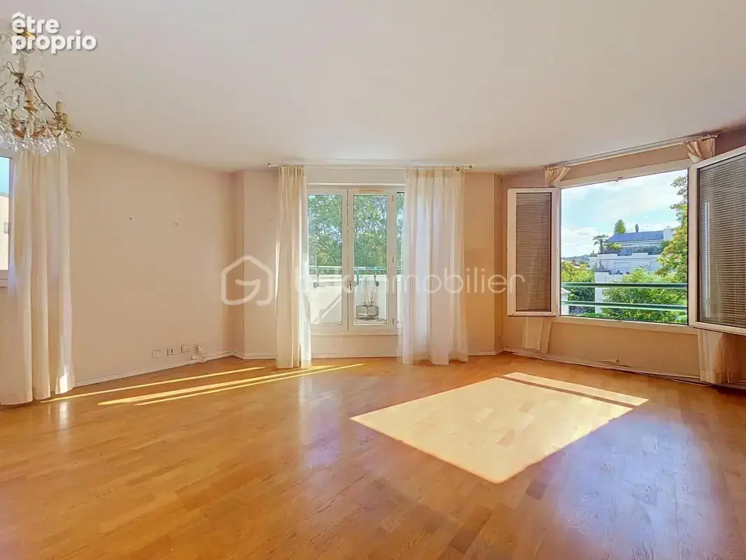 Appartement à RUEIL-MALMAISON