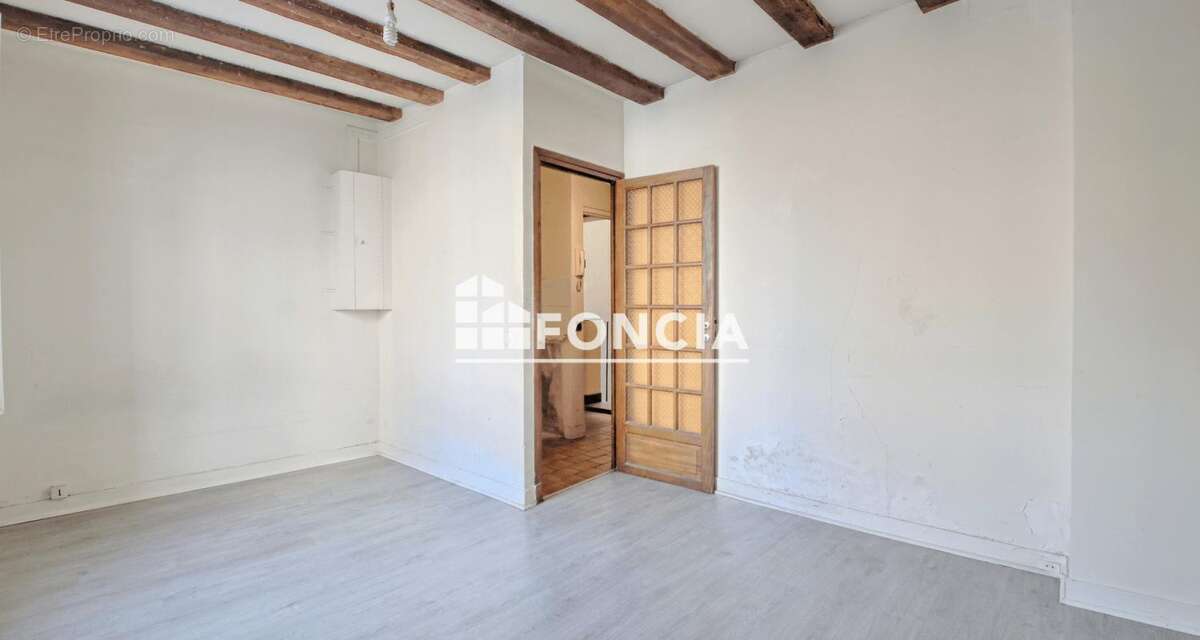 Appartement à PARIS-14E