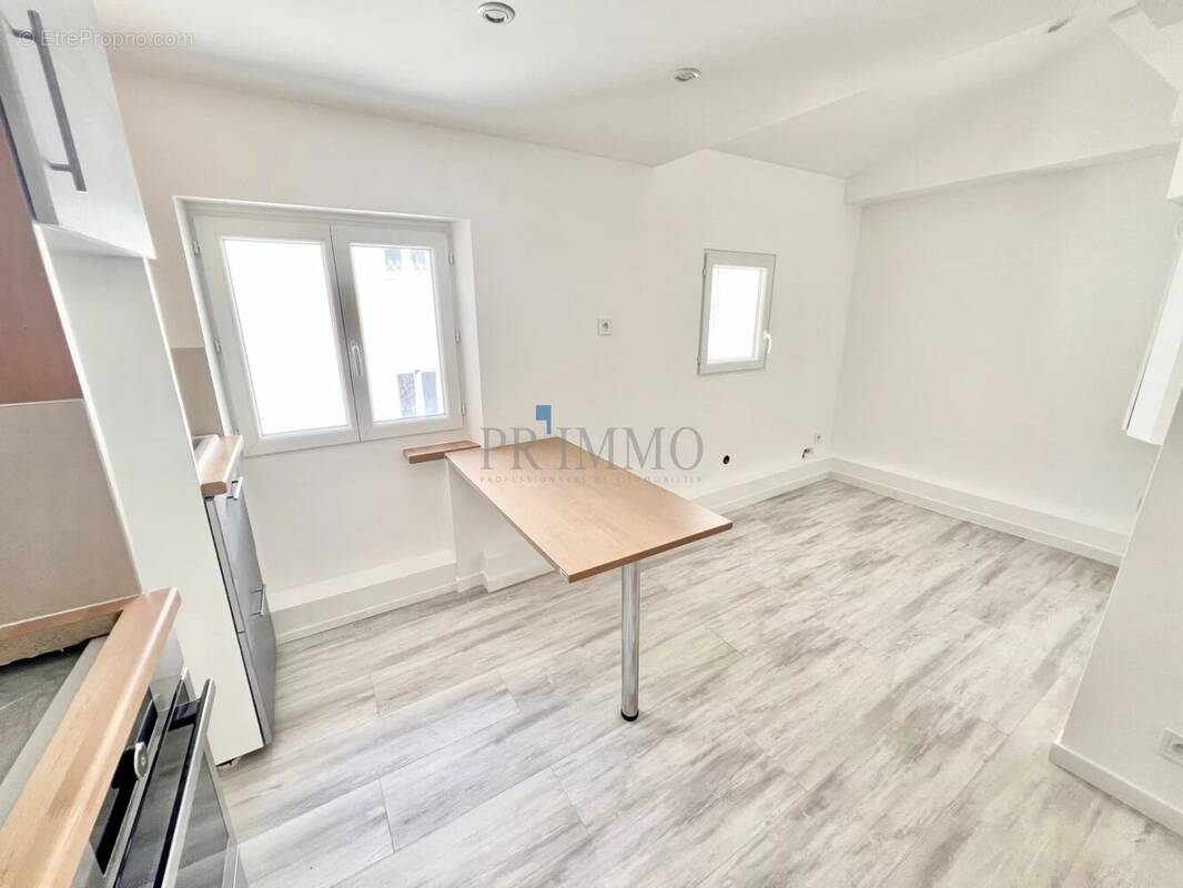 Appartement à FREJUS