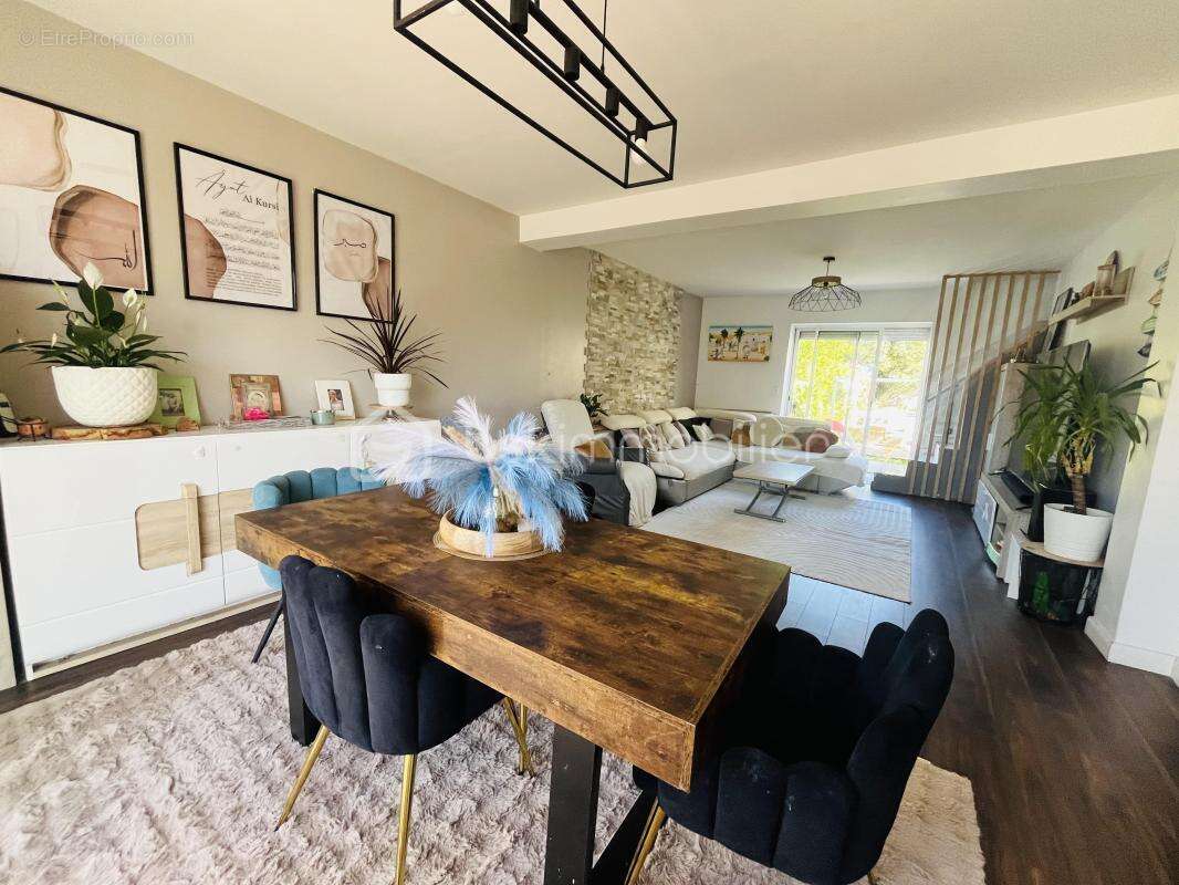 Maison à LIVRY-GARGAN