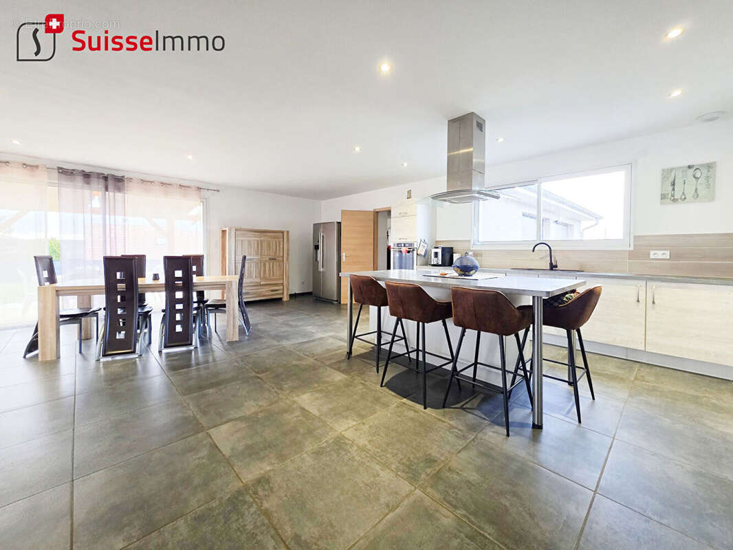 Maison d'architecte L Isle Sur Le Doubs 6 pièce(s) 164 m2 - photo 8