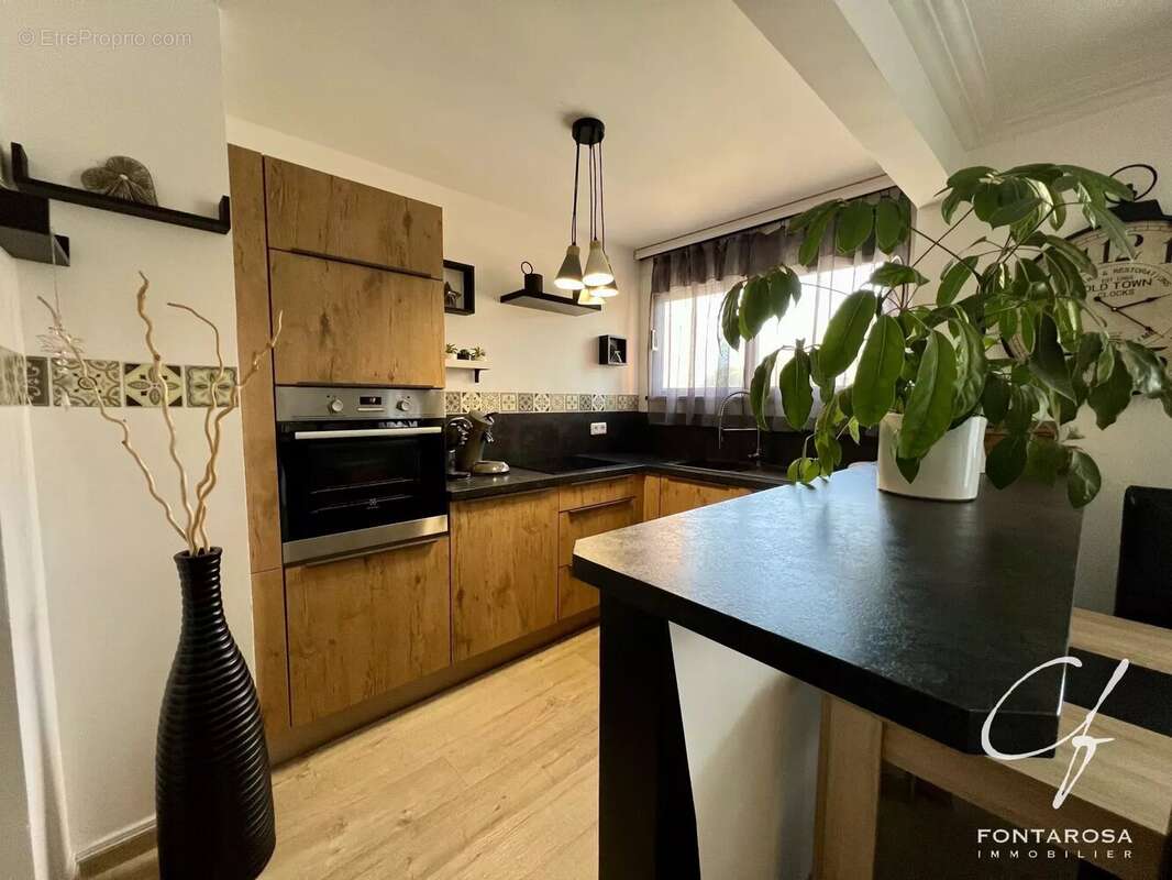 Appartement 3 pièces - FREJUS parking - photo 4