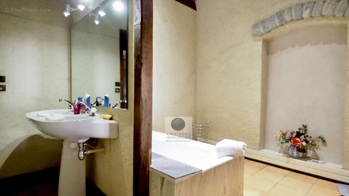 Maison à CLIOUSCLAT