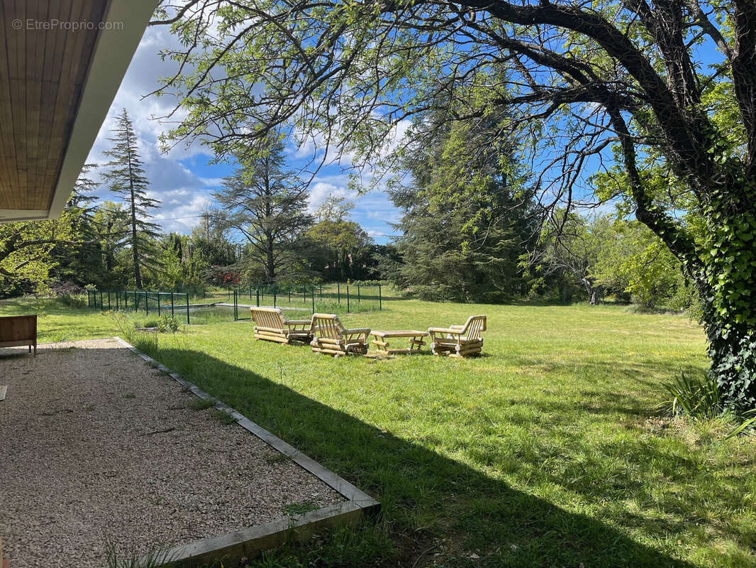 Maison à SAINT-VALLIER-DE-THIEY