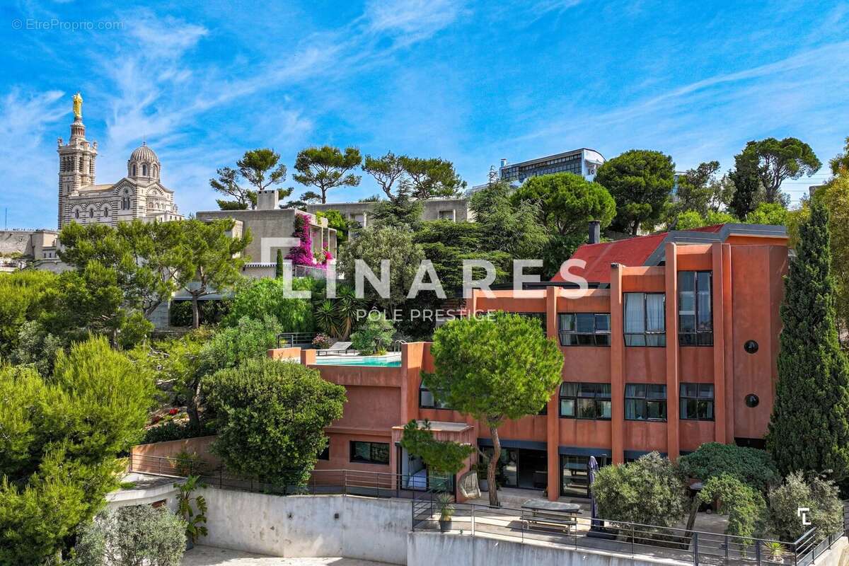 Maison à MARSEILLE-7E