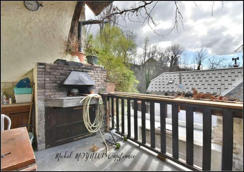 Maison de village à rénover avec grange de 186 m² à Siguret - photo 6