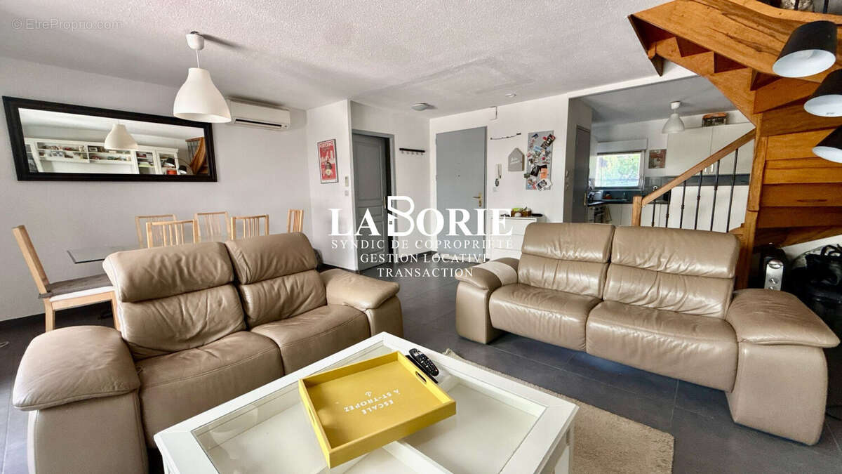 Maison 81 m² à Villeneuve-Les-Avignon  - photo 8