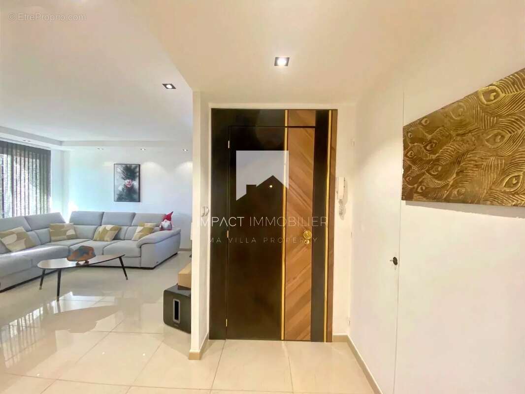 Appartement à HYERES