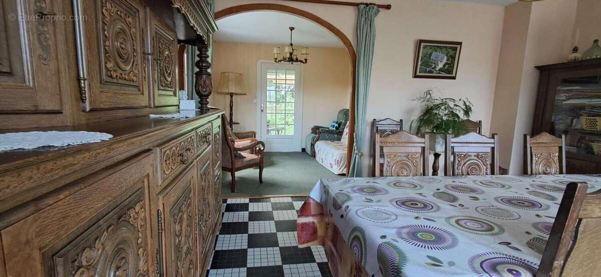 Maison à SOULGE-SUR-OUETTE