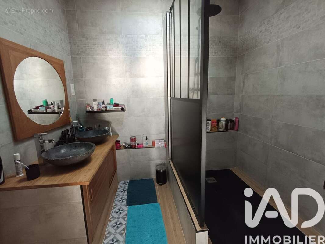 Photo 8 - Maison à SAINT-CLEMENT-DES-LEVEES