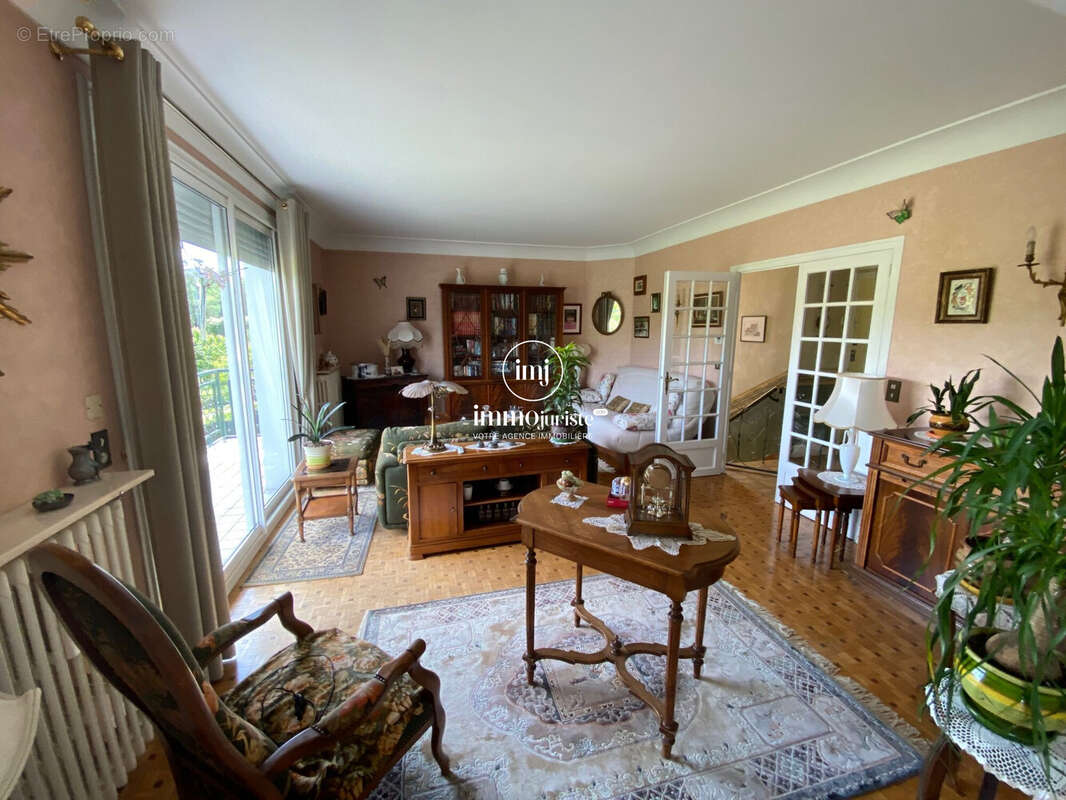 Maison 120 m² à Le Palais-Sur-Vienne  - photo 5