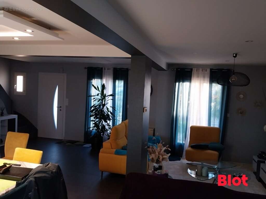 Maison à SAINT-M'HERVE