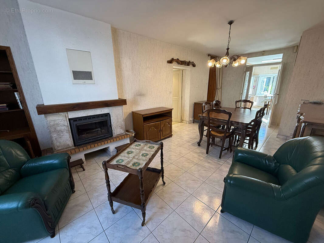 Maison à FAY-AUX-LOGES