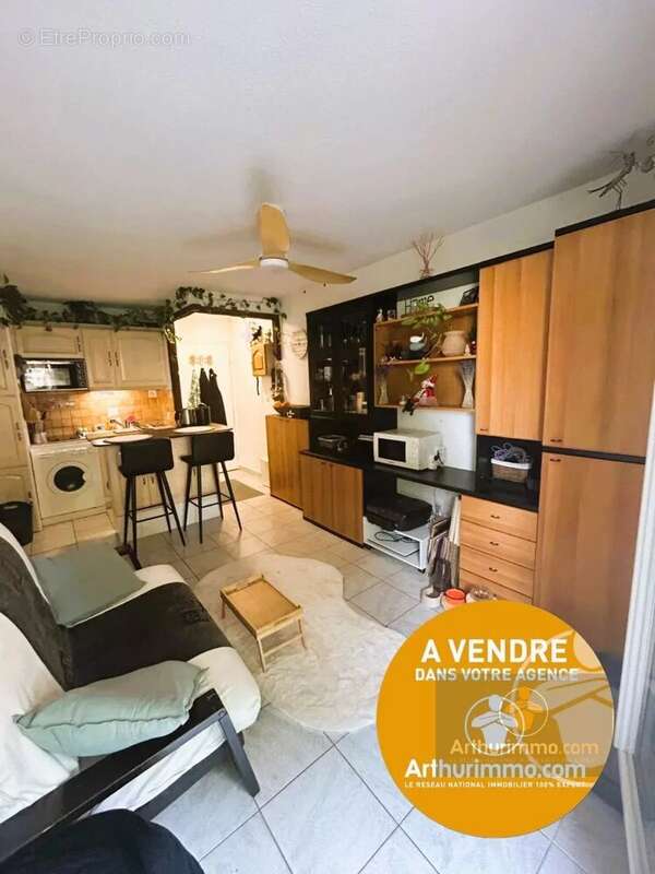 Appartement à BORMES-LES-MIMOSAS