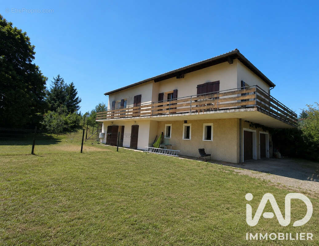Photo 2 - Maison à AURIAC-SUR-VENDINELLE