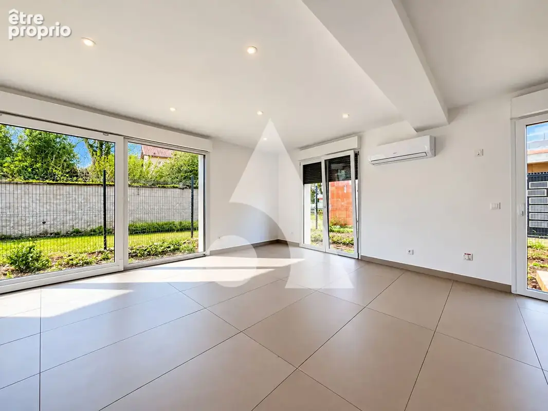 Maison contemporaine neuve - Confort, lumière et sérénité à Moncel-sur-Seille - photo 3