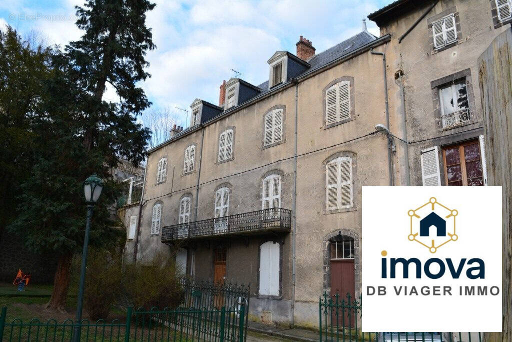 Appartement à THIERS