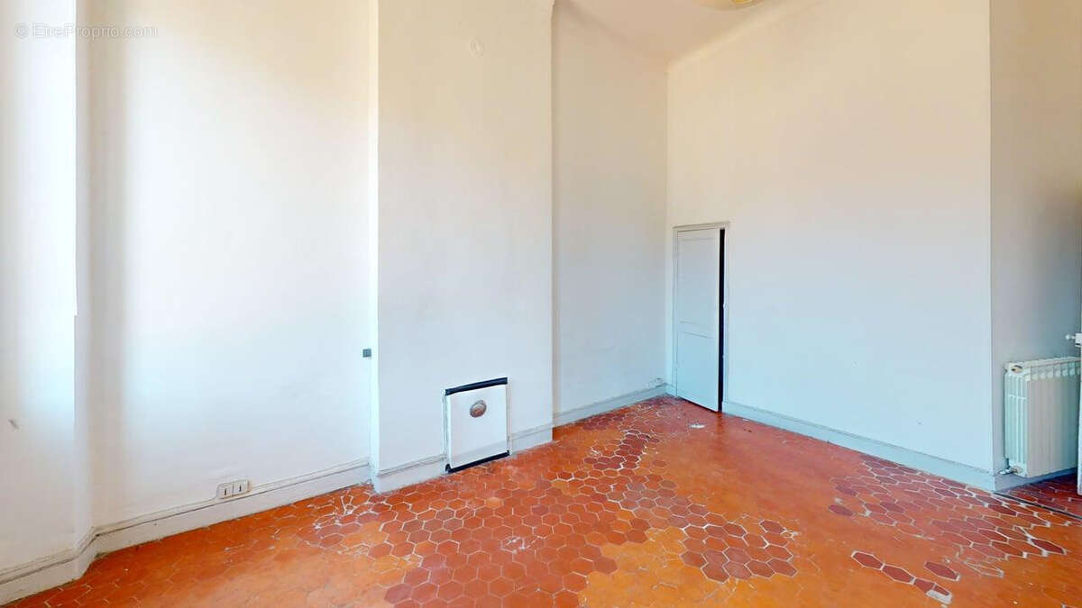 Appartement à MARSEILLE-6E