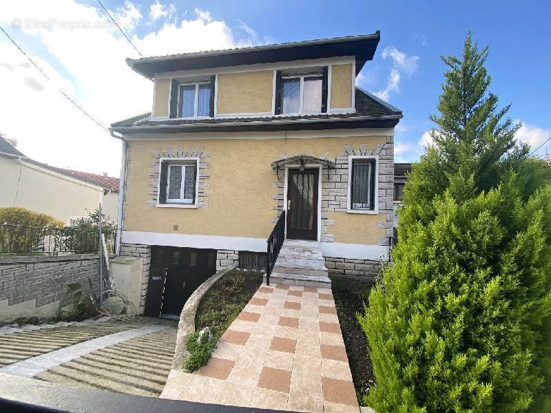 Maison à MONTFERMEIL