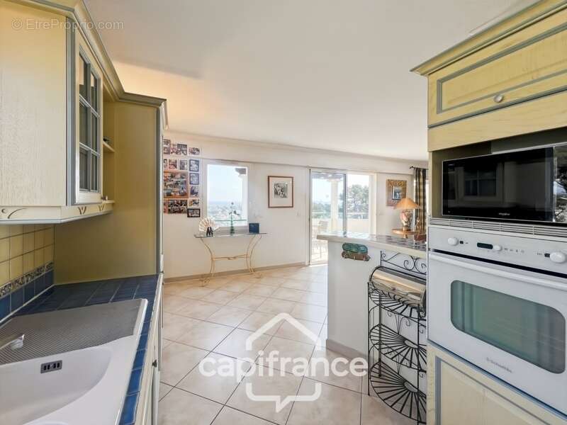 Appartement à HYERES