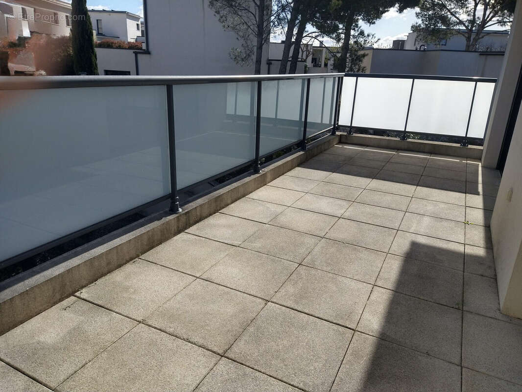 Appartement à LE CRES