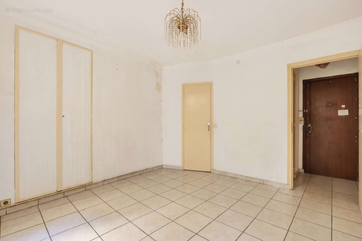 Appartement à PARIS-10E