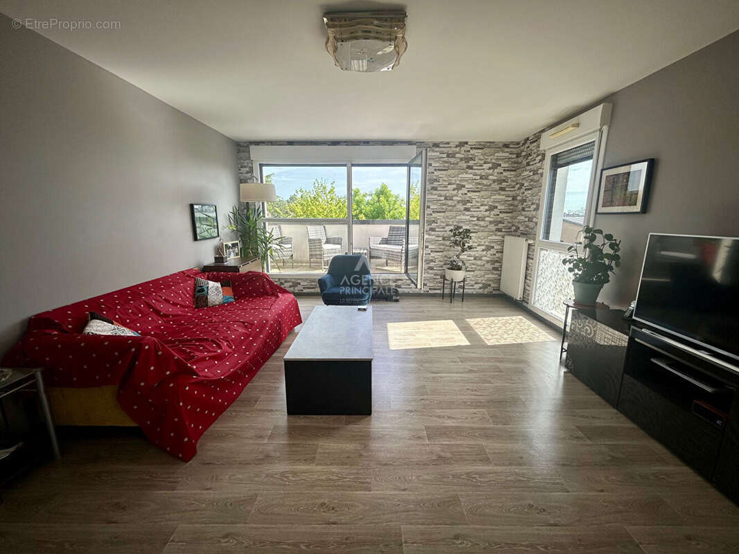 Appartement à CARRIERES-SOUS-POISSY