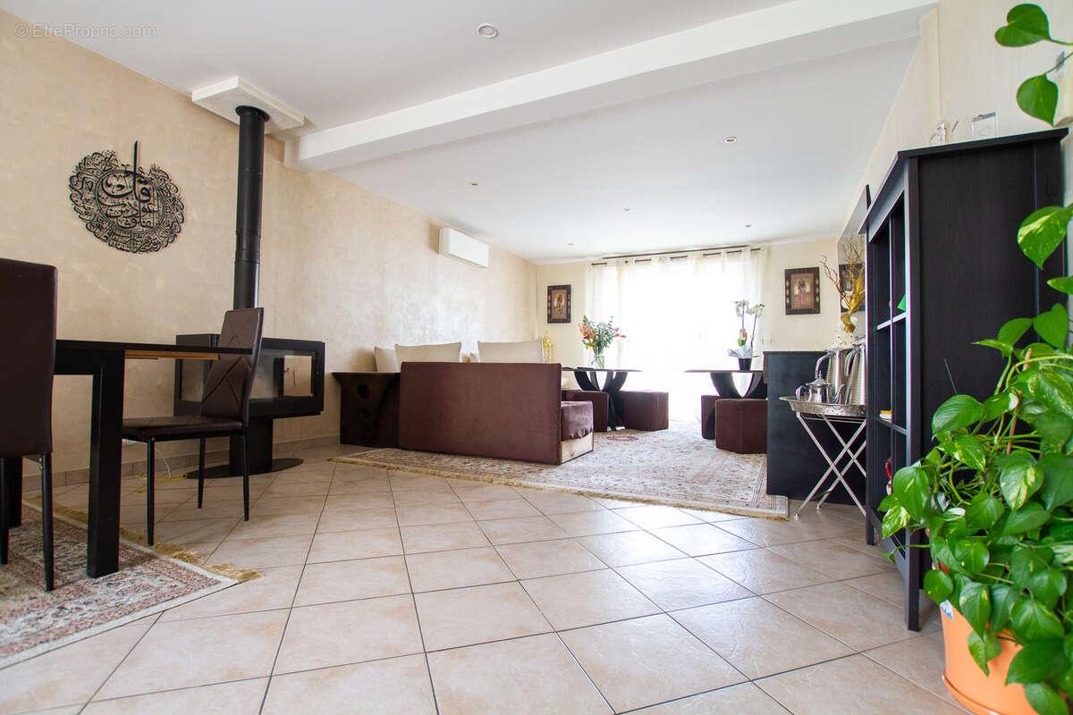 Maison à ABLON-SUR-SEINE