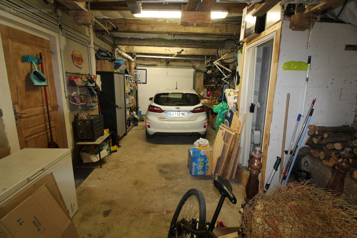 Maison à SAINT-LAURENT-DE-LA-CABRERISSE