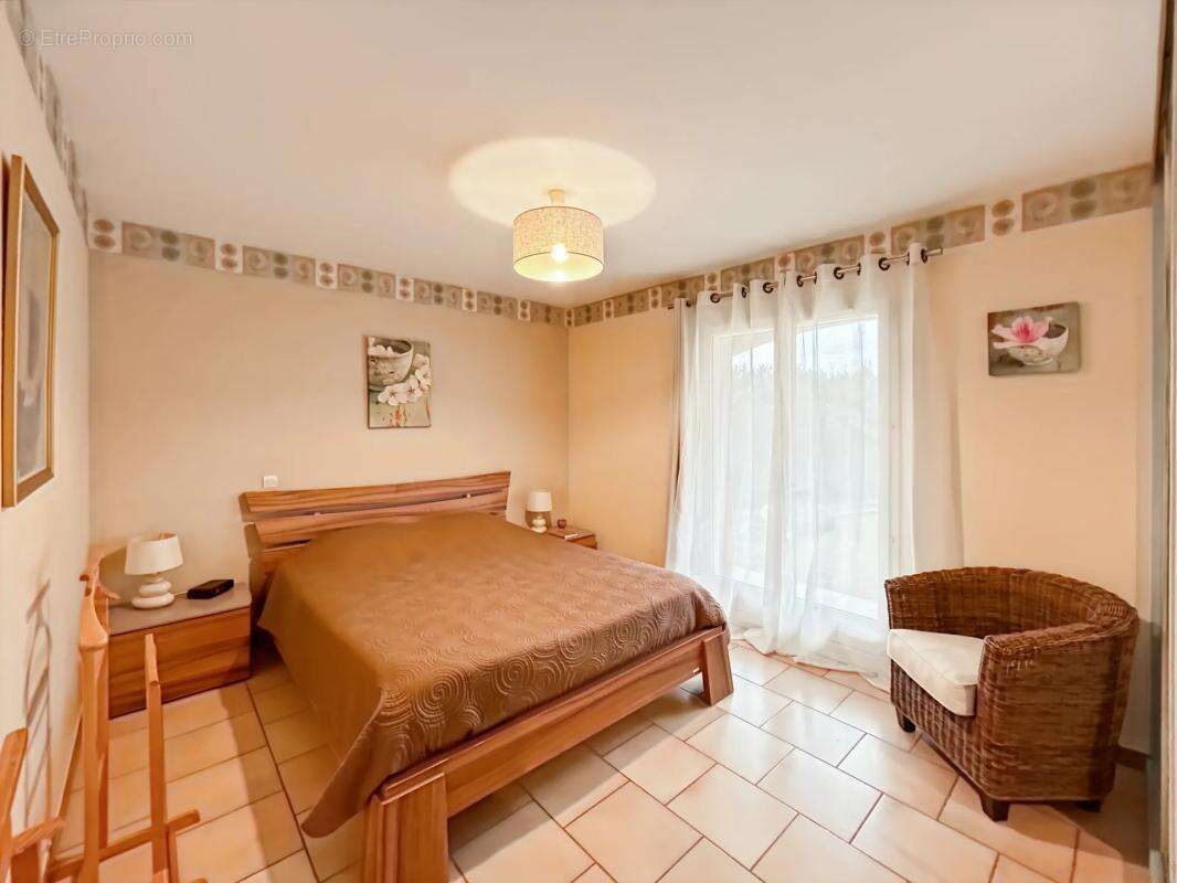 Maison à PONT-SAINT-ESPRIT