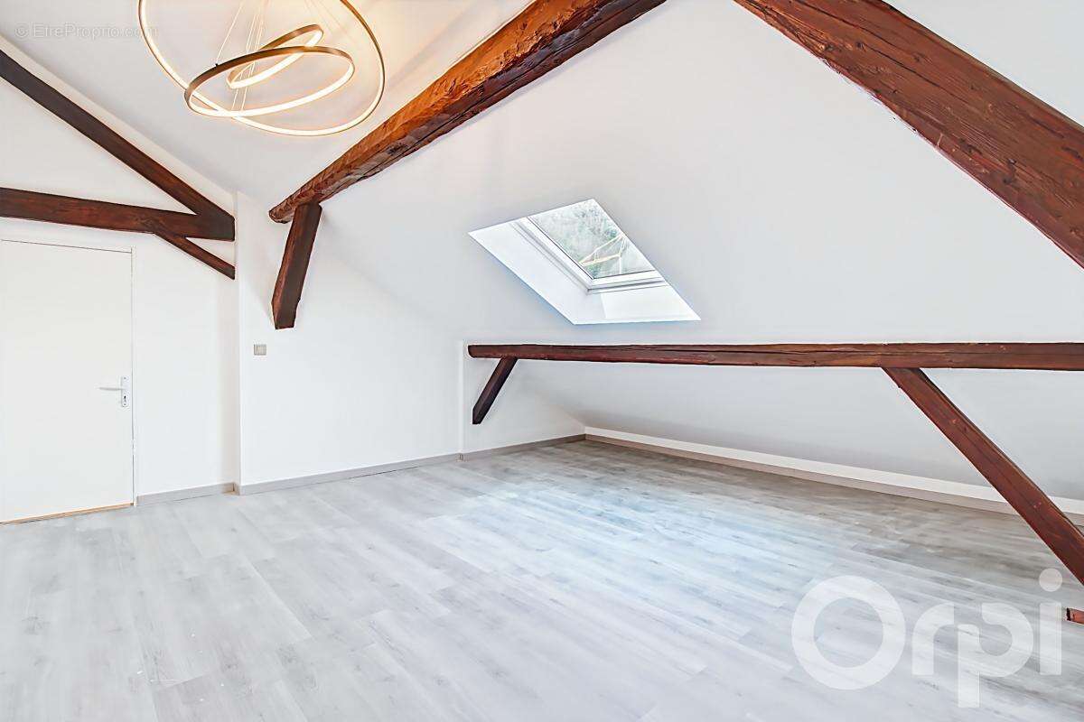 Appartement à MARIGNIER