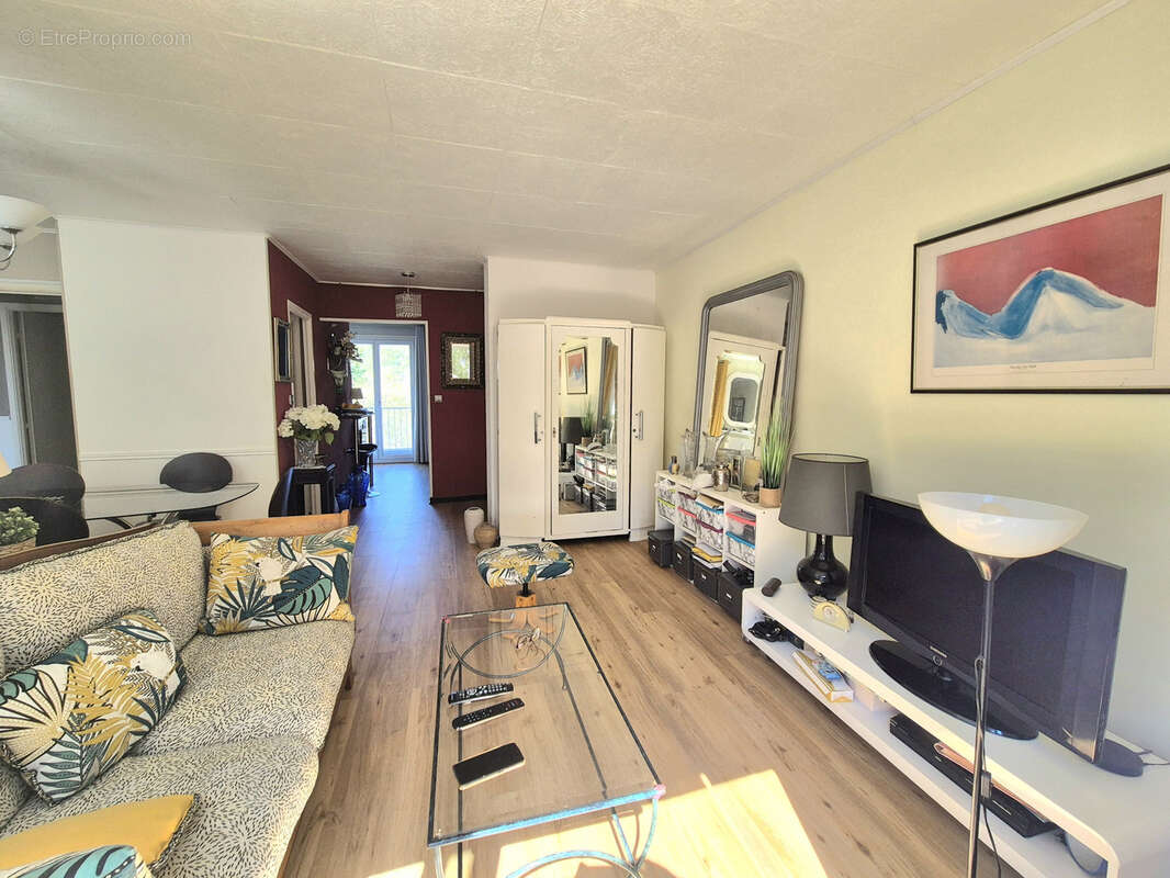 Appartement à HYERES
