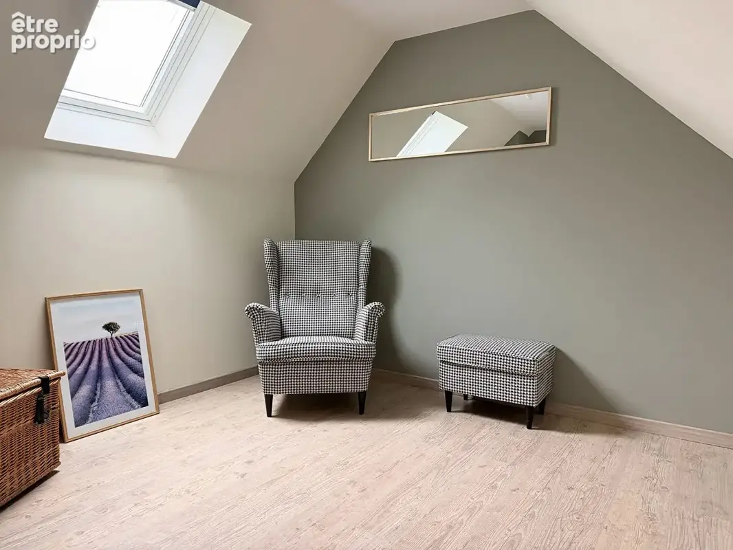 Pavillon familial de 182 m²  - 5 chambres - sous-sol complet - photo 14