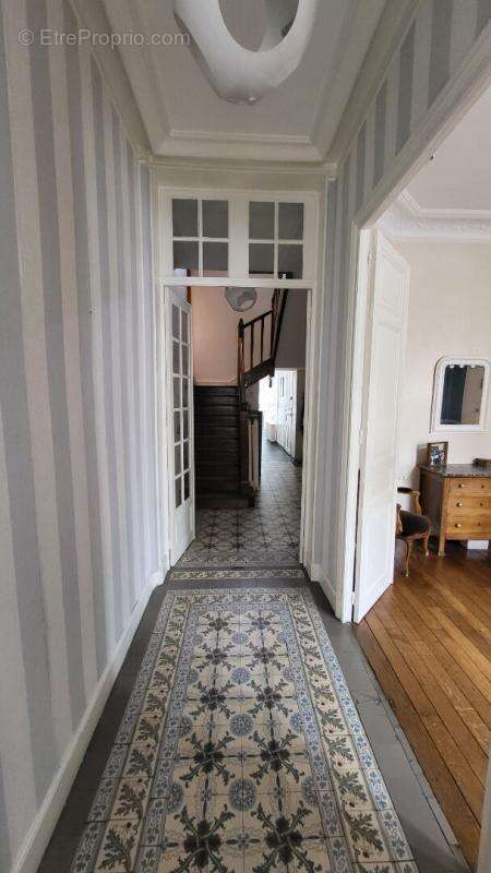 Maison à SAINT-QUENTIN