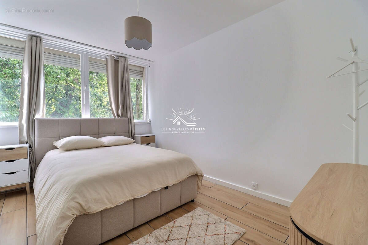 Appartement 81 m² à Roubaix  - photo 4