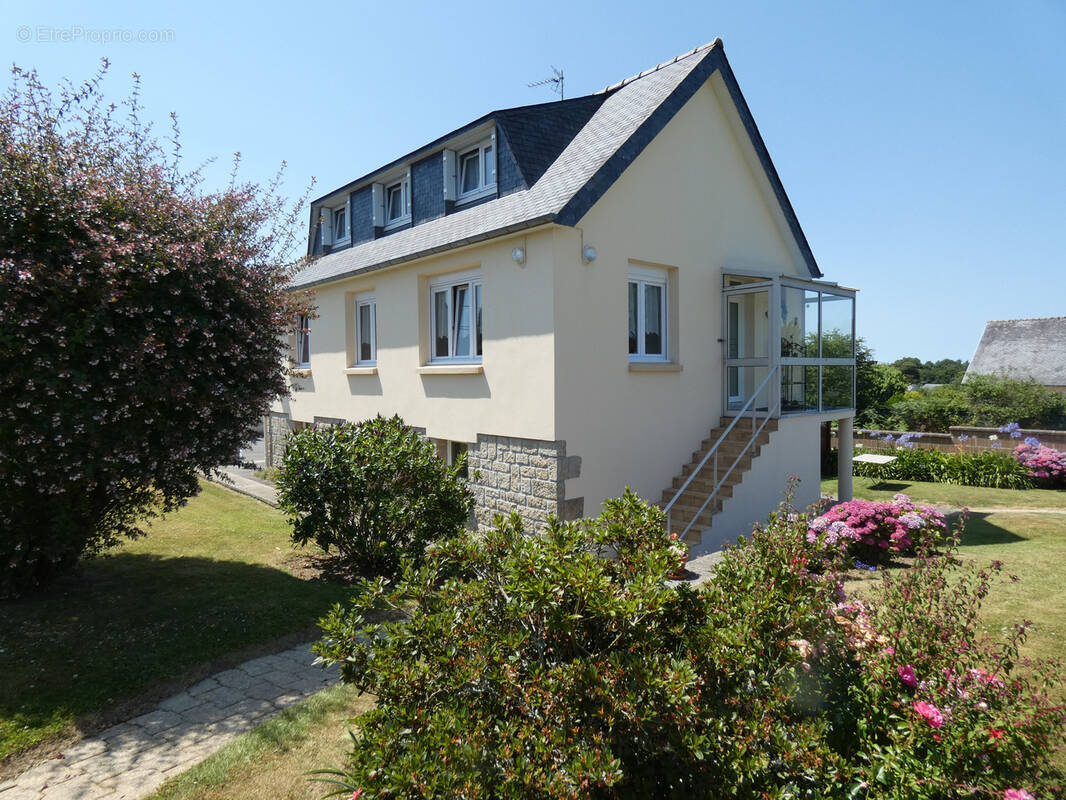 Maison à PLOUIGNEAU