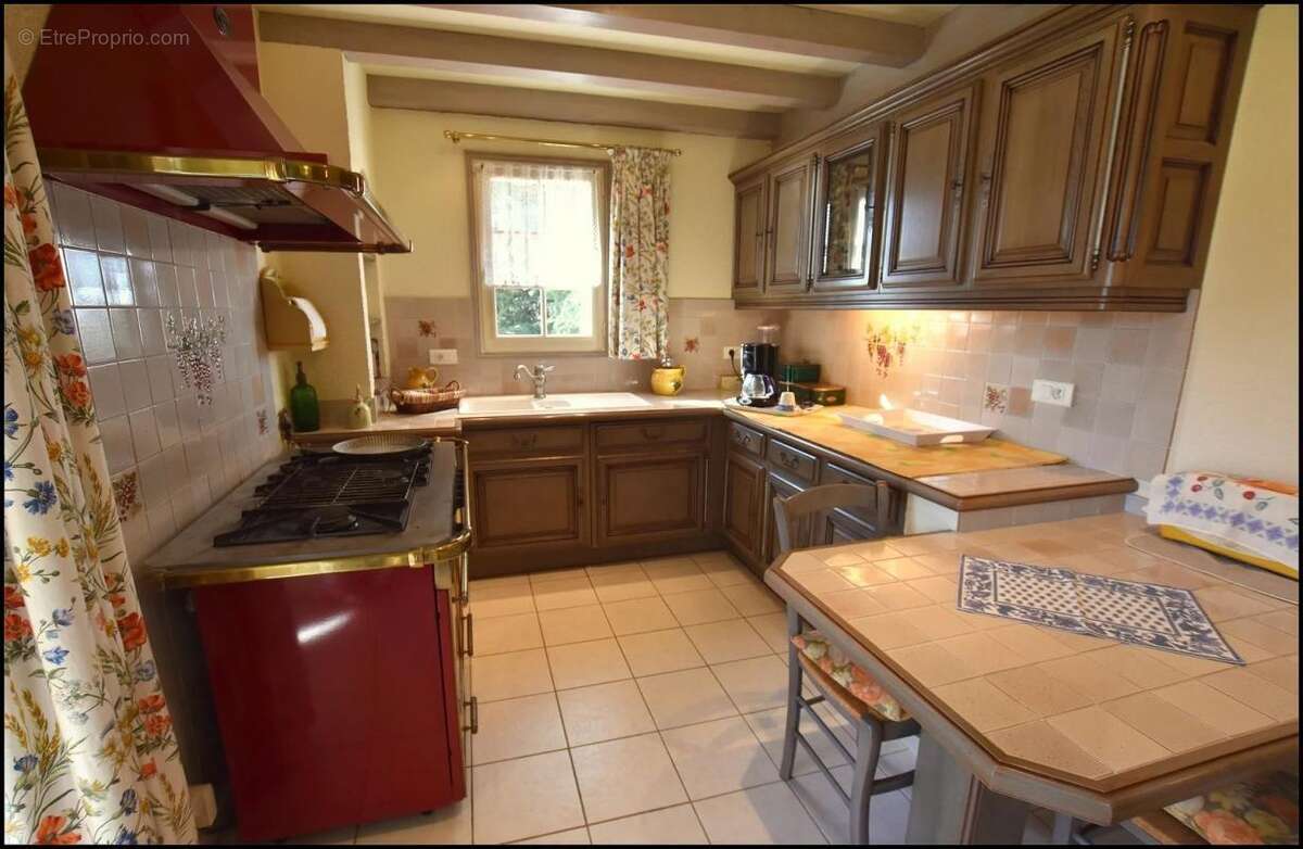 Maison à LAROQUE-DES-ARCS