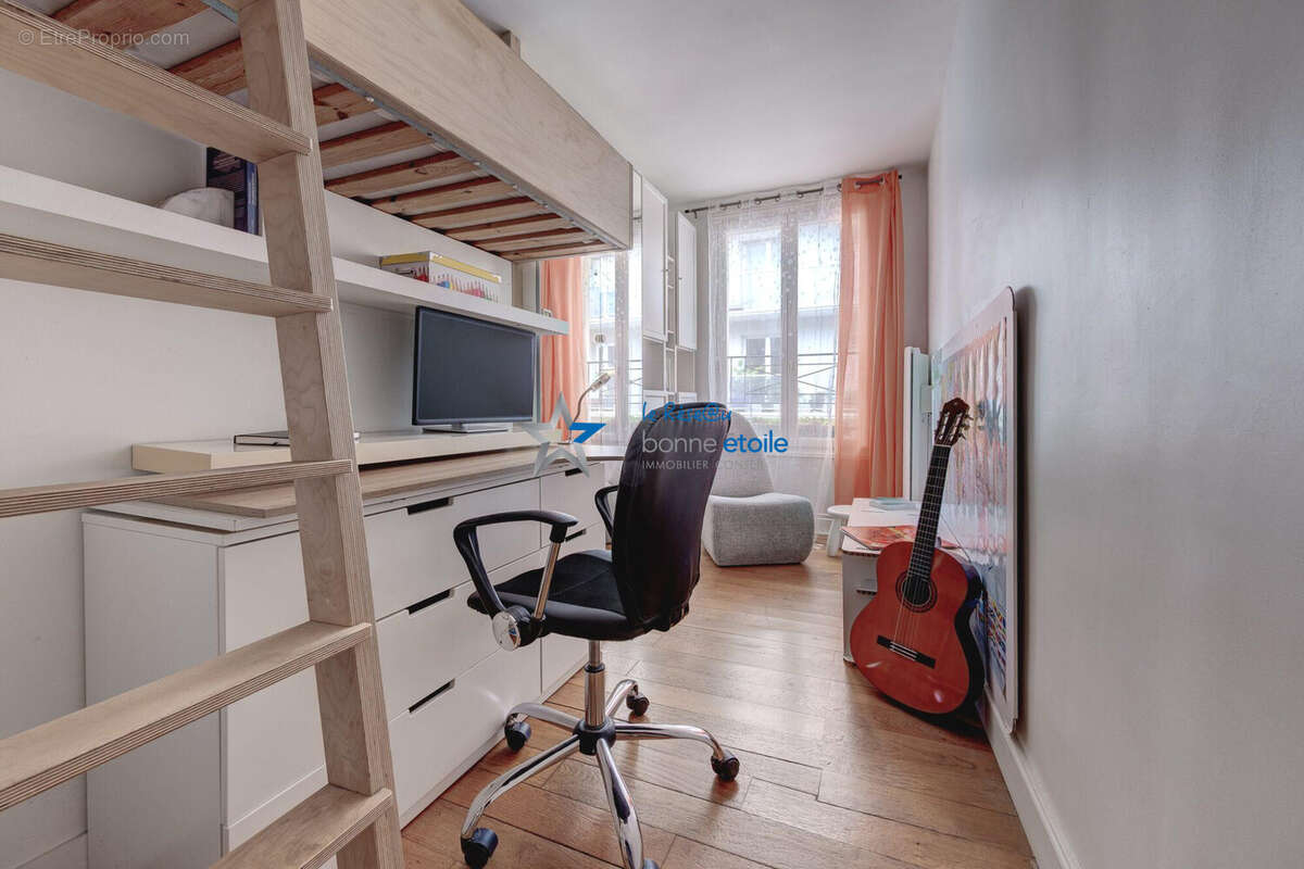 Appartement à PARIS-19E