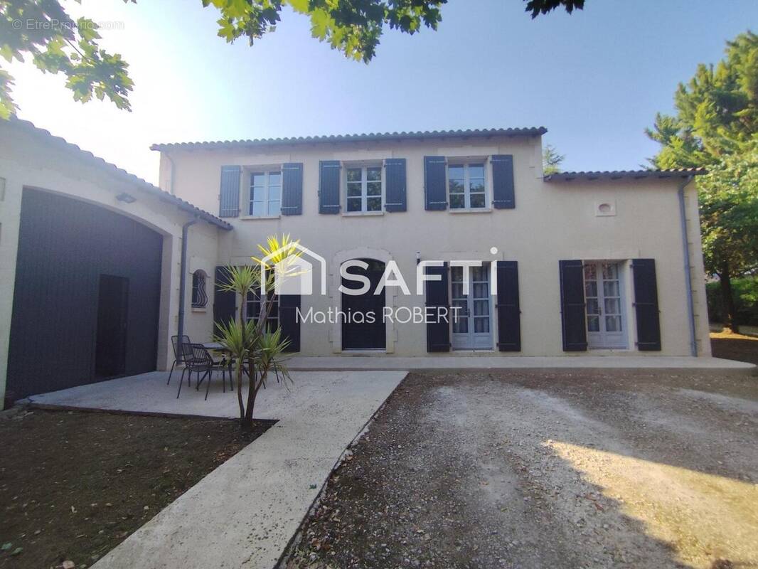Photo 1 - Maison à LINARS