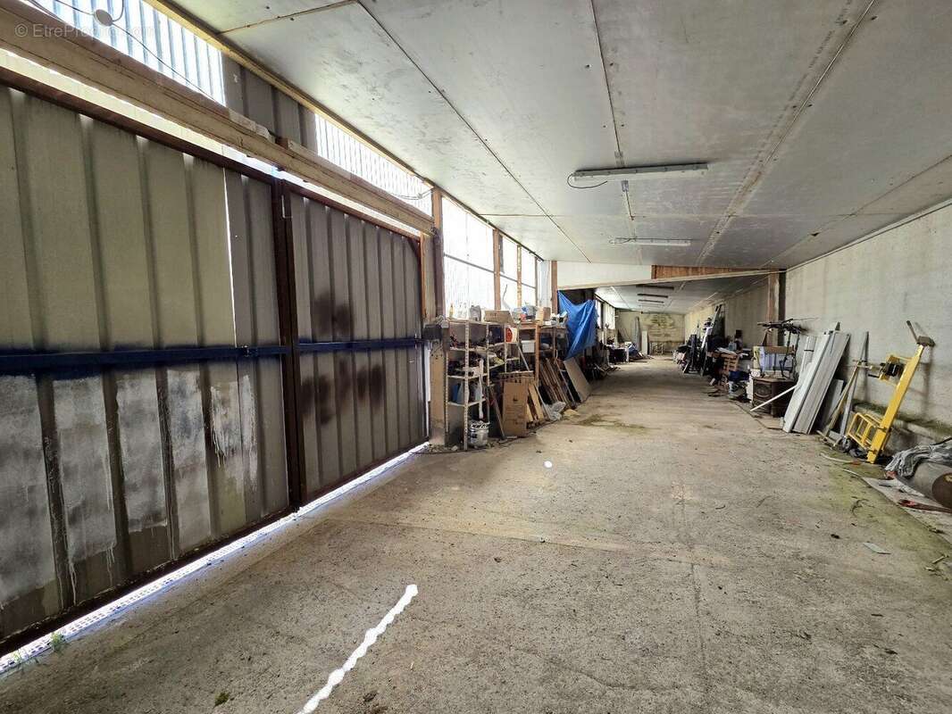 Maison et son hangar proche de toutes commodités - photo 10