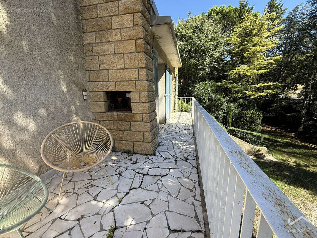 Maison à BOLLENE