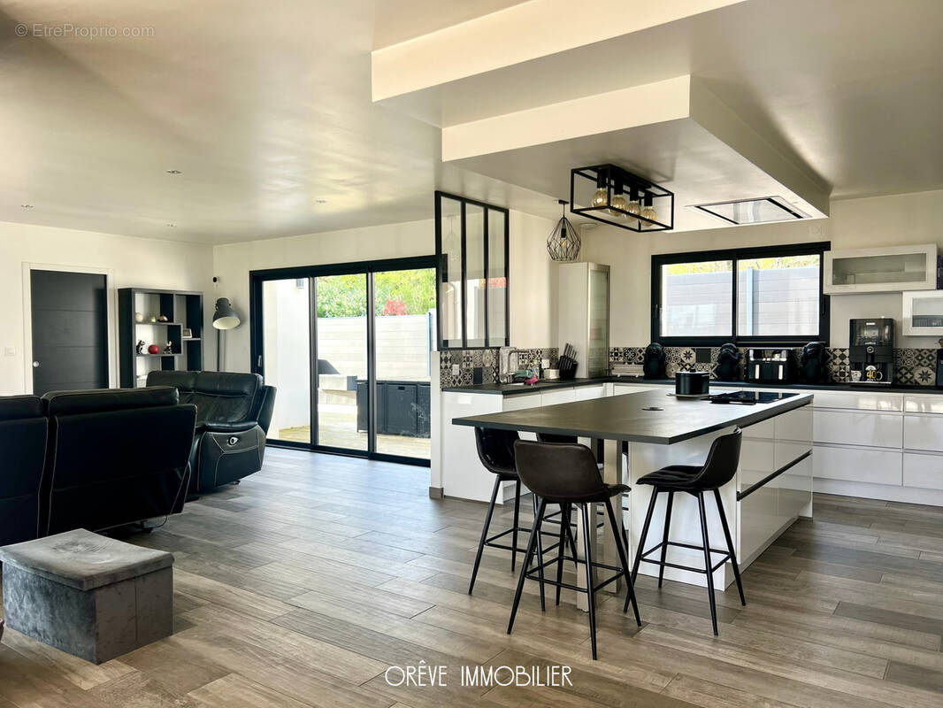 Maison à SAINT-SENOUX