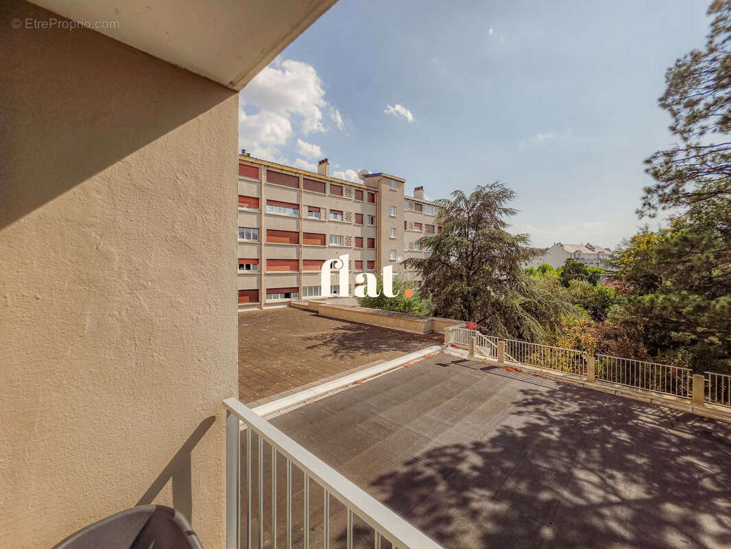 Appartement T3 de 70 m2  - RD POINT DE VANNES - 2 chambres + Cave - photo 45