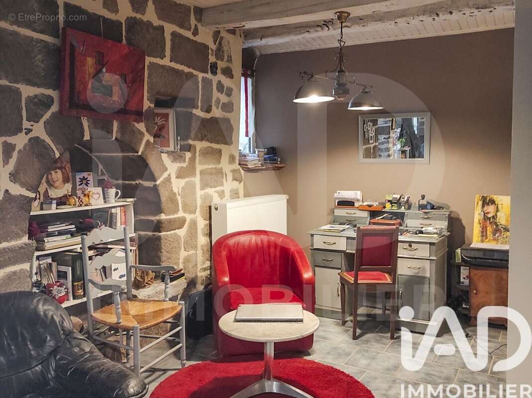 Maison 157 m² à Saint-Viance  - photo 6