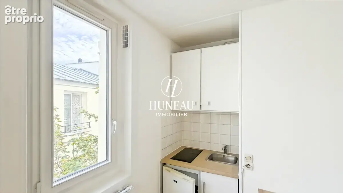 Studio en etage avec ascenseur et metro au pied de l'immeuble - photo 6