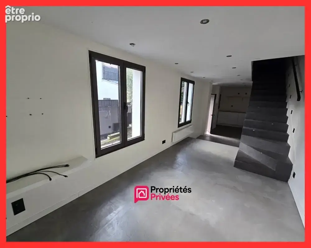 93370 MONTFERMEIL - Secteur Mairie -Maison 2 pièces 54,34 m² -1 Chambre -Terrasse- Stationnement 1cave - - photo 2