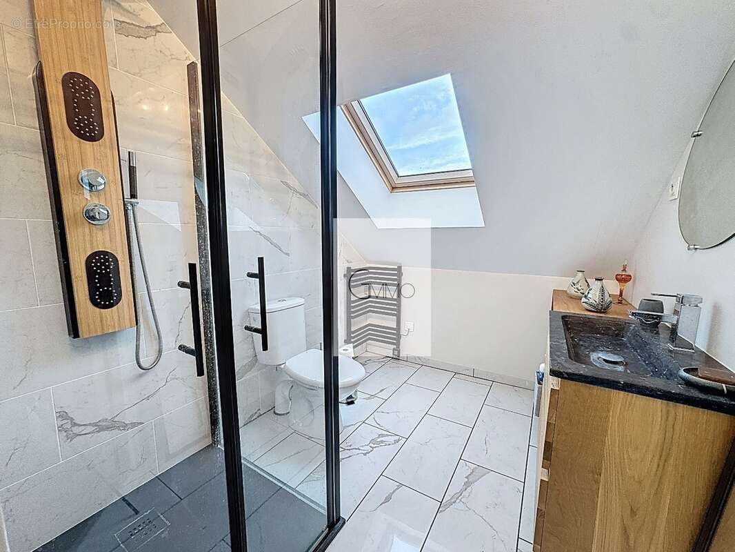 Maison à L'HAY-LES-ROSES