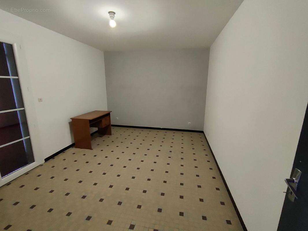 Maison à SAINT-MARTIN-DES-TILLEULS